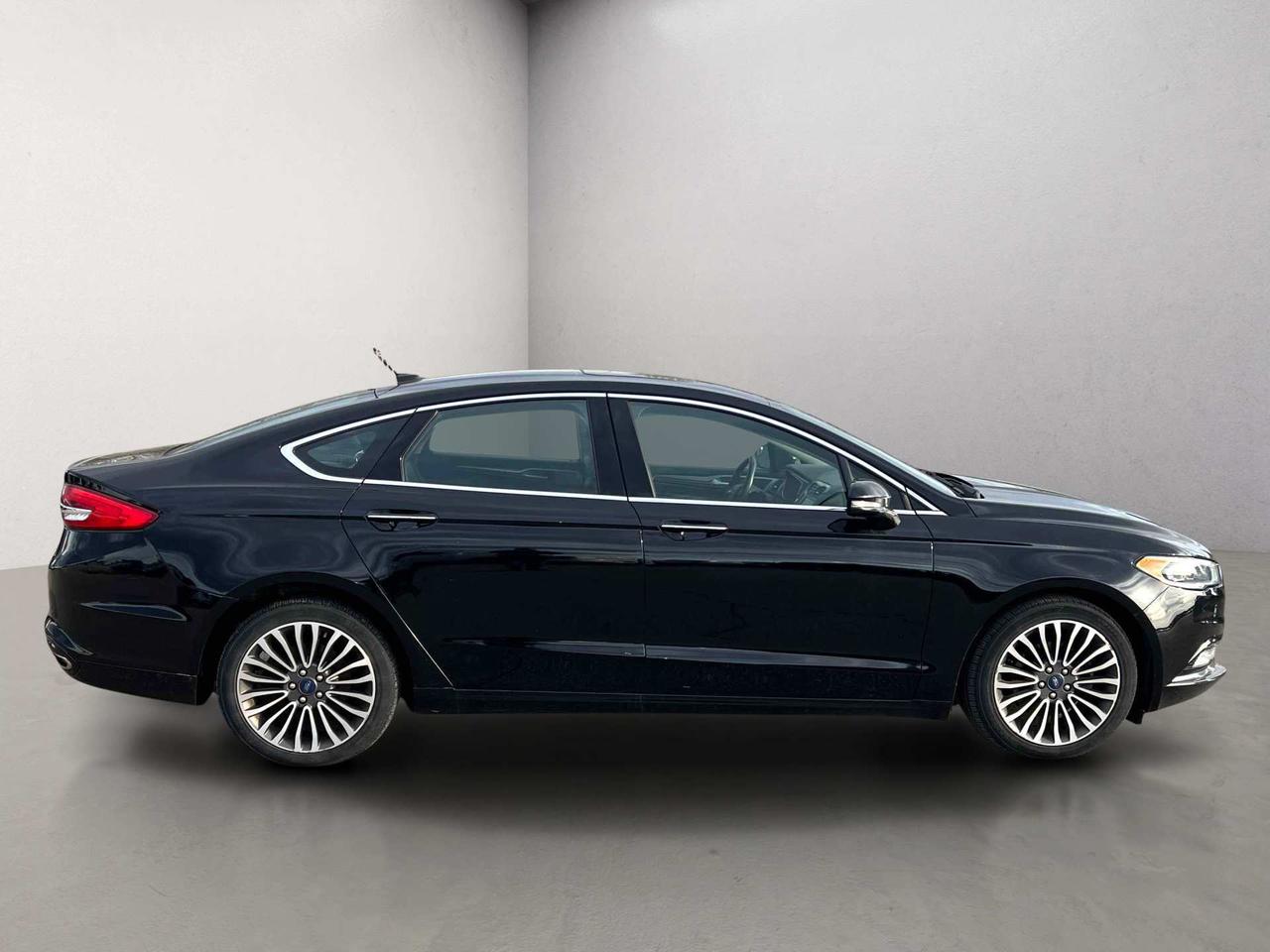 2017 Ford Fusion SE LEATHER SUNROOF NAVIGATION Photo