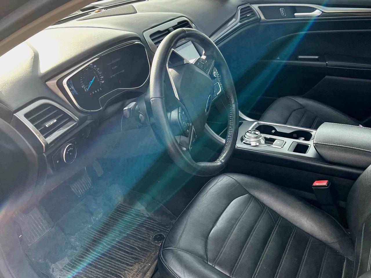2017 Ford Fusion SE LEATHER SUNROOF NAVIGATION Photo