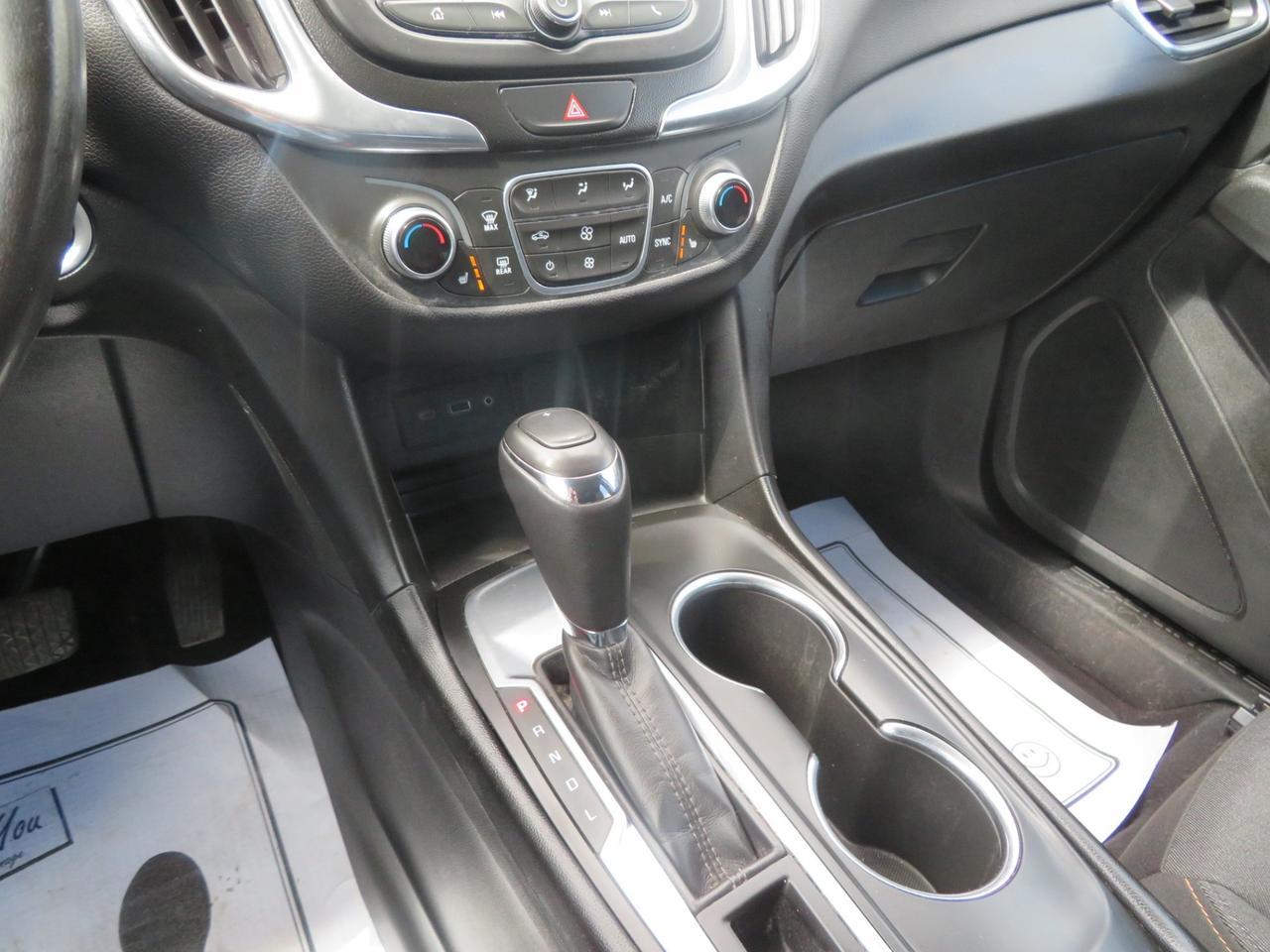 2019 Chevrolet Equinox FWD 4DR LT W-1LT Photo