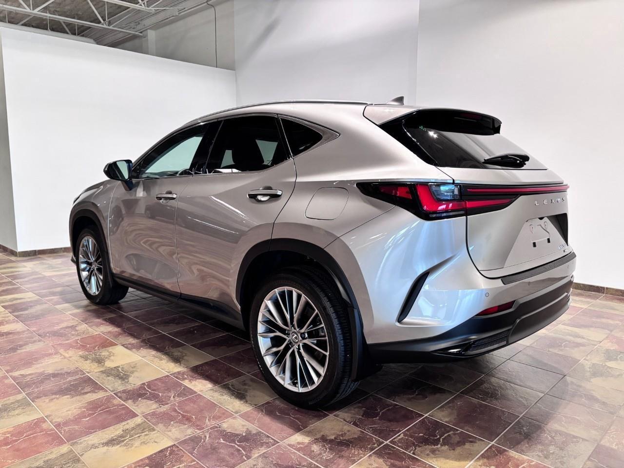 2026 Lexus NX 350 LUXURY PACKAGE - 1 OWNER Photo