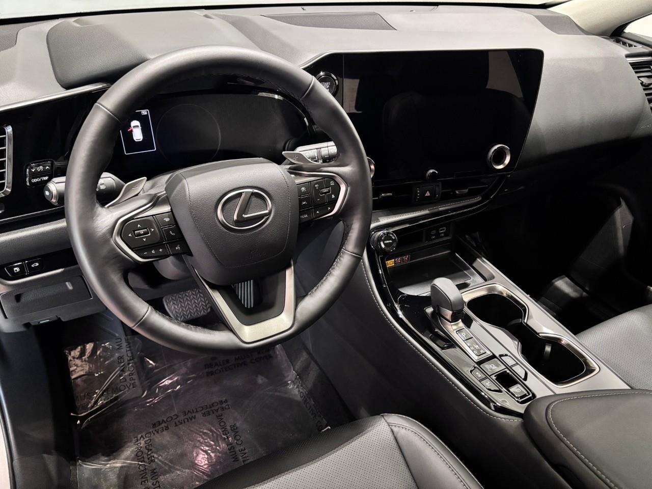 2026 Lexus NX 350 LUXURY PACKAGE - 1 OWNER Photo