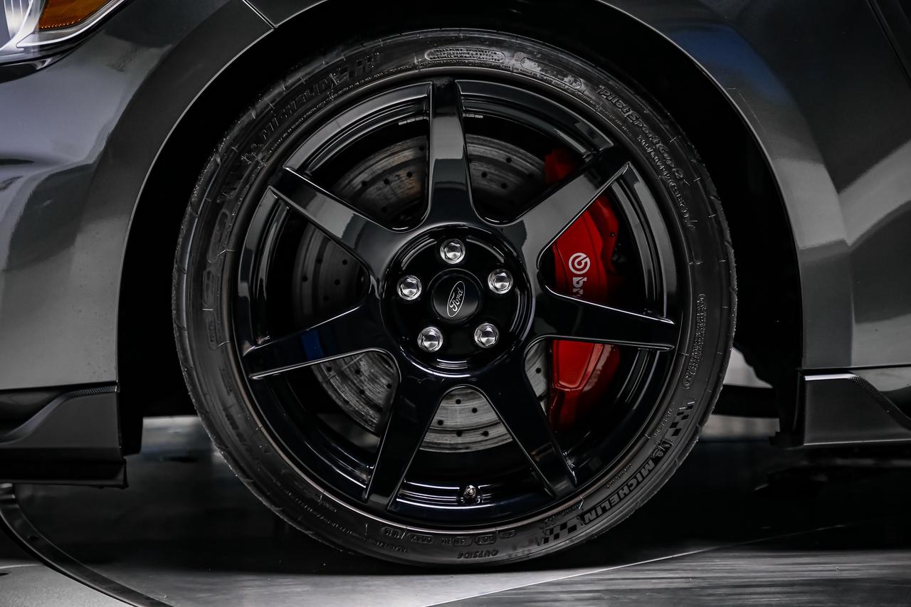 2016 Ford Mustang SHELBY GT350R 5.2L V8 CARBONRIMS FULLPPF NOACCIDNT Photo