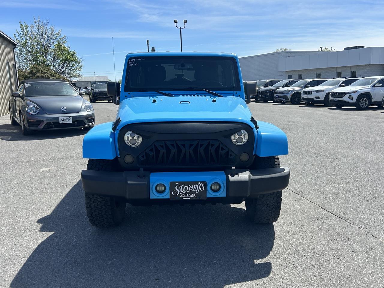2017 Jeep WRANGLER UNLIMITED Sahara  ** CALL NAPANEE 613-354-2100 Photo
