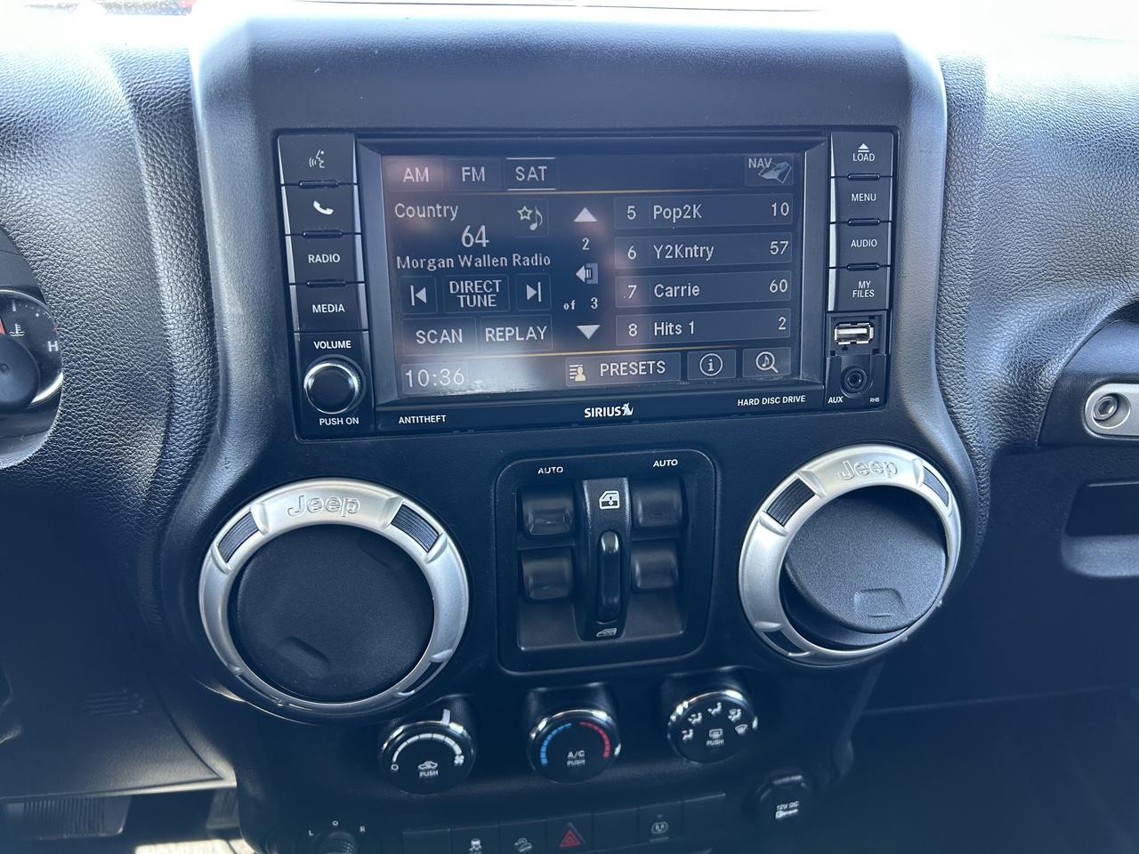 2017 Jeep WRANGLER UNLIMITED Sahara  ** CALL NAPANEE 613-354-2100 Photo