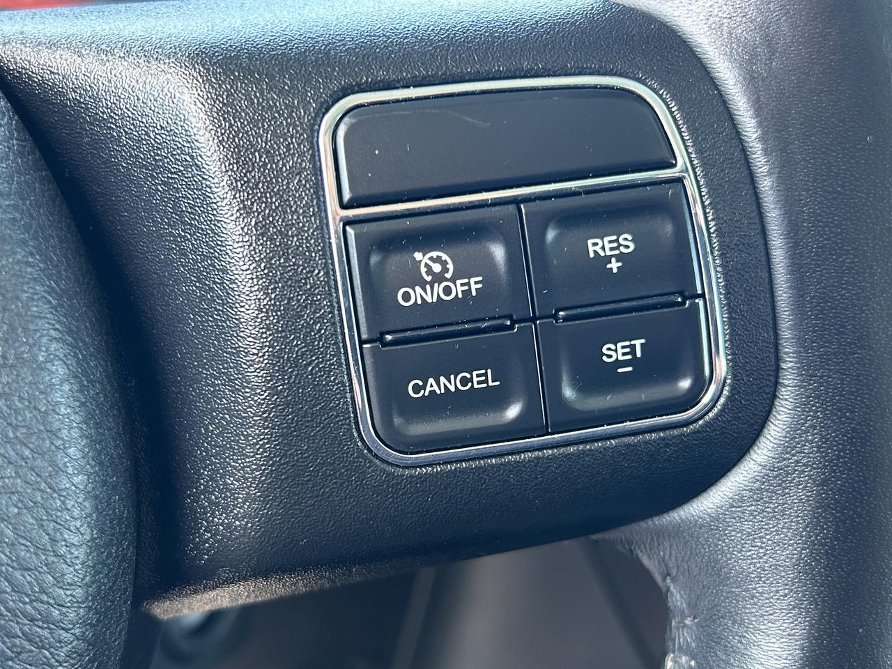 2017 Jeep WRANGLER UNLIMITED Sahara  ** CALL NAPANEE 613-354-2100 Photo