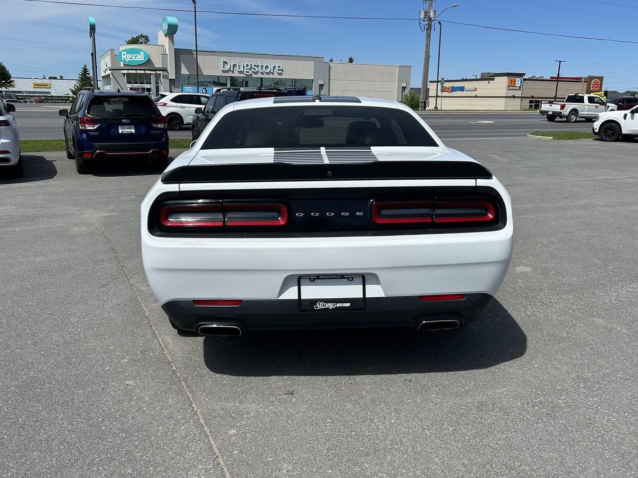 2017 Dodge Challenger SXT Plus LEATHER SUNROOF CALL NAPANEE 613-354-2100 Photo