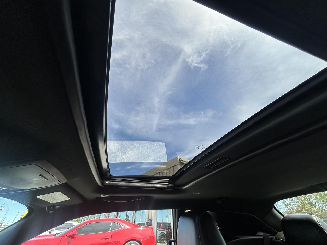 2017 Dodge Challenger SXT Plus LEATHER SUNROOF CALL NAPANEE 613-354-2100 Photo