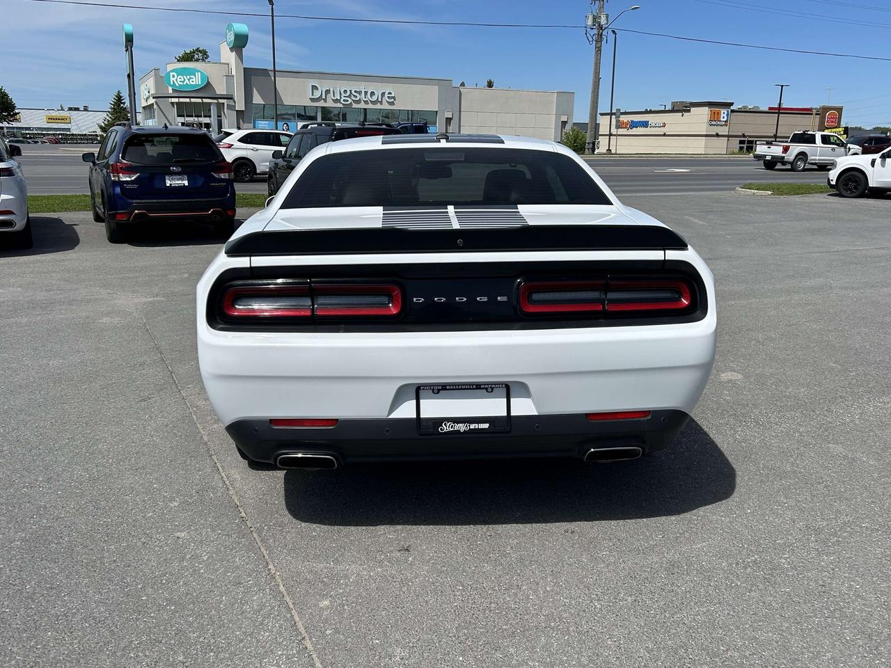 2017 Dodge Challenger SXT Plus LEATHER SUNROOF CALL NAPANEE 613-354-2100 Photo