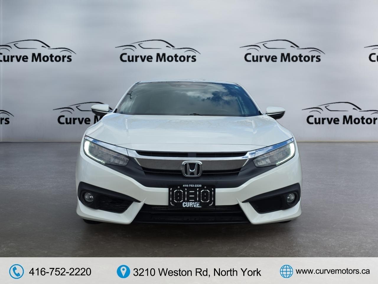 2017 Honda Civic Coupe 2dr Touring * LEATHER / ROOF / CARPLAY / CAMERA / Photo