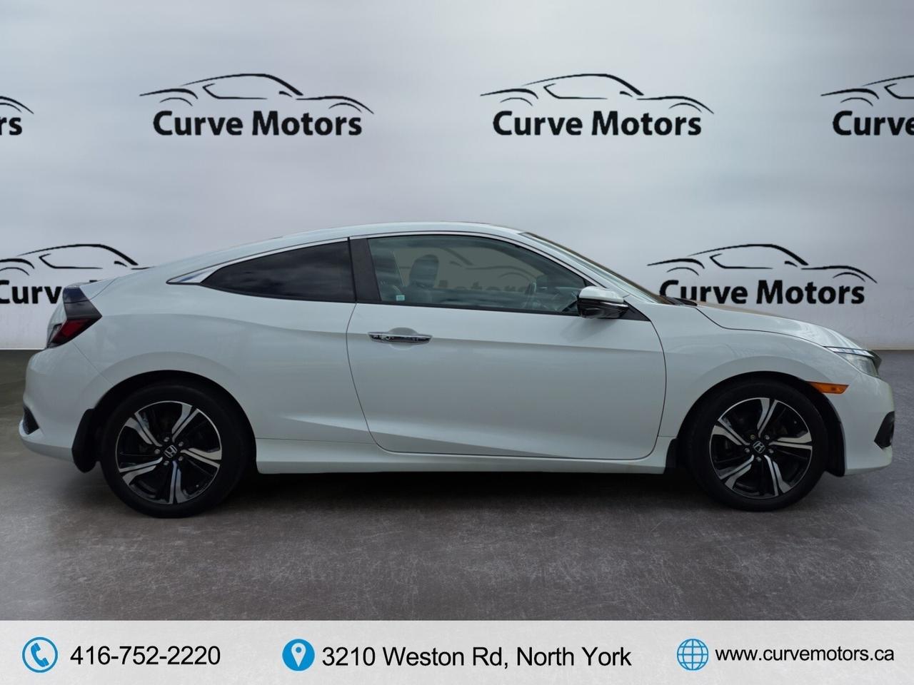 2017 Honda Civic Coupe 2dr Touring * LEATHER / ROOF / CARPLAY / CAMERA / Photo