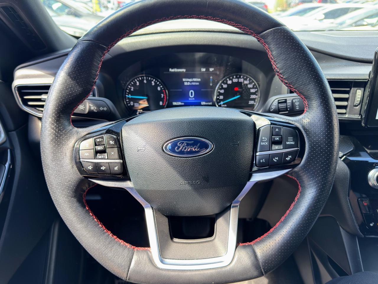 2023 Ford Explorer ST Line Photo