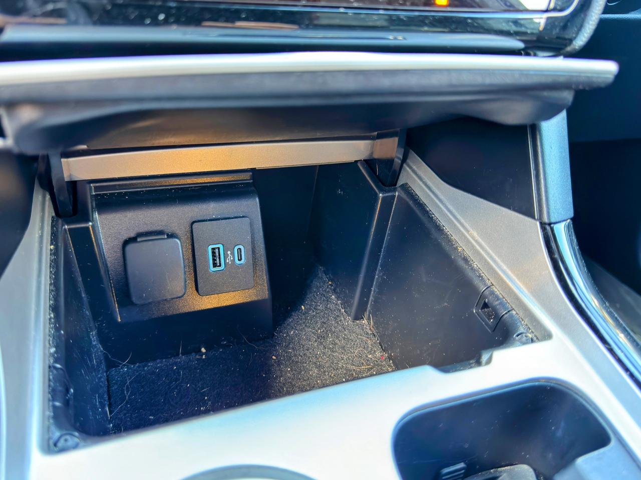 2023 Ford Explorer ST Line Photo
