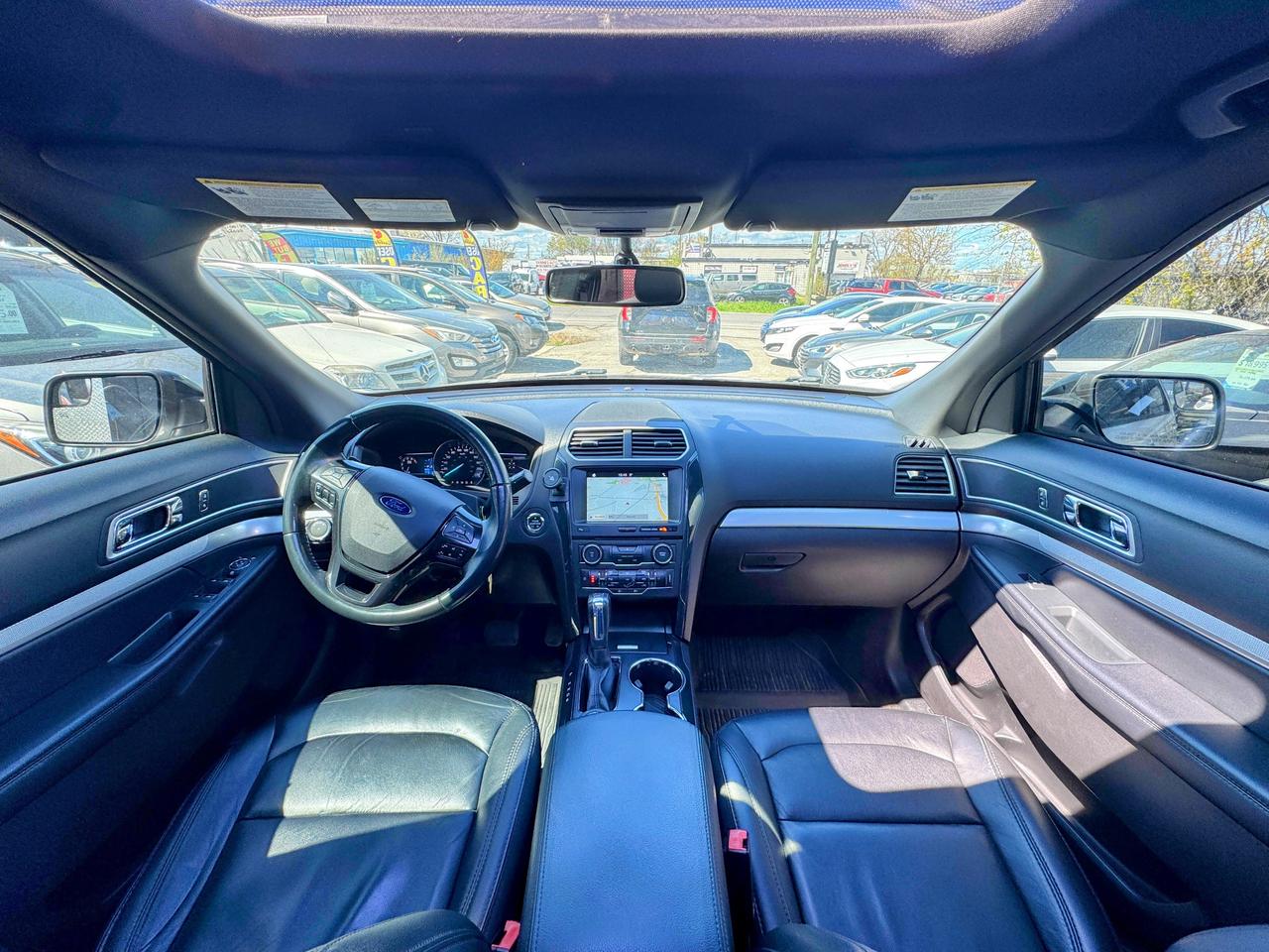 2017 Ford Explorer XLT Photo