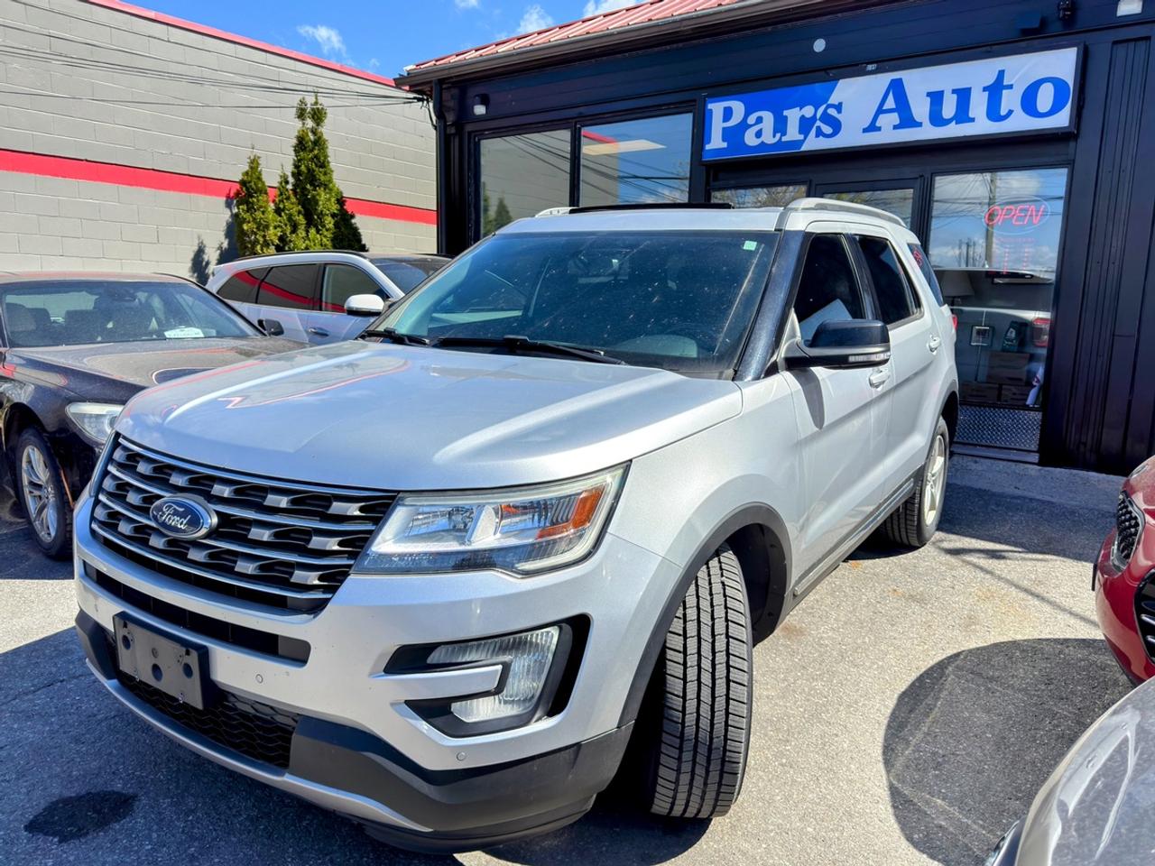 2017 Ford Explorer XLT Photo