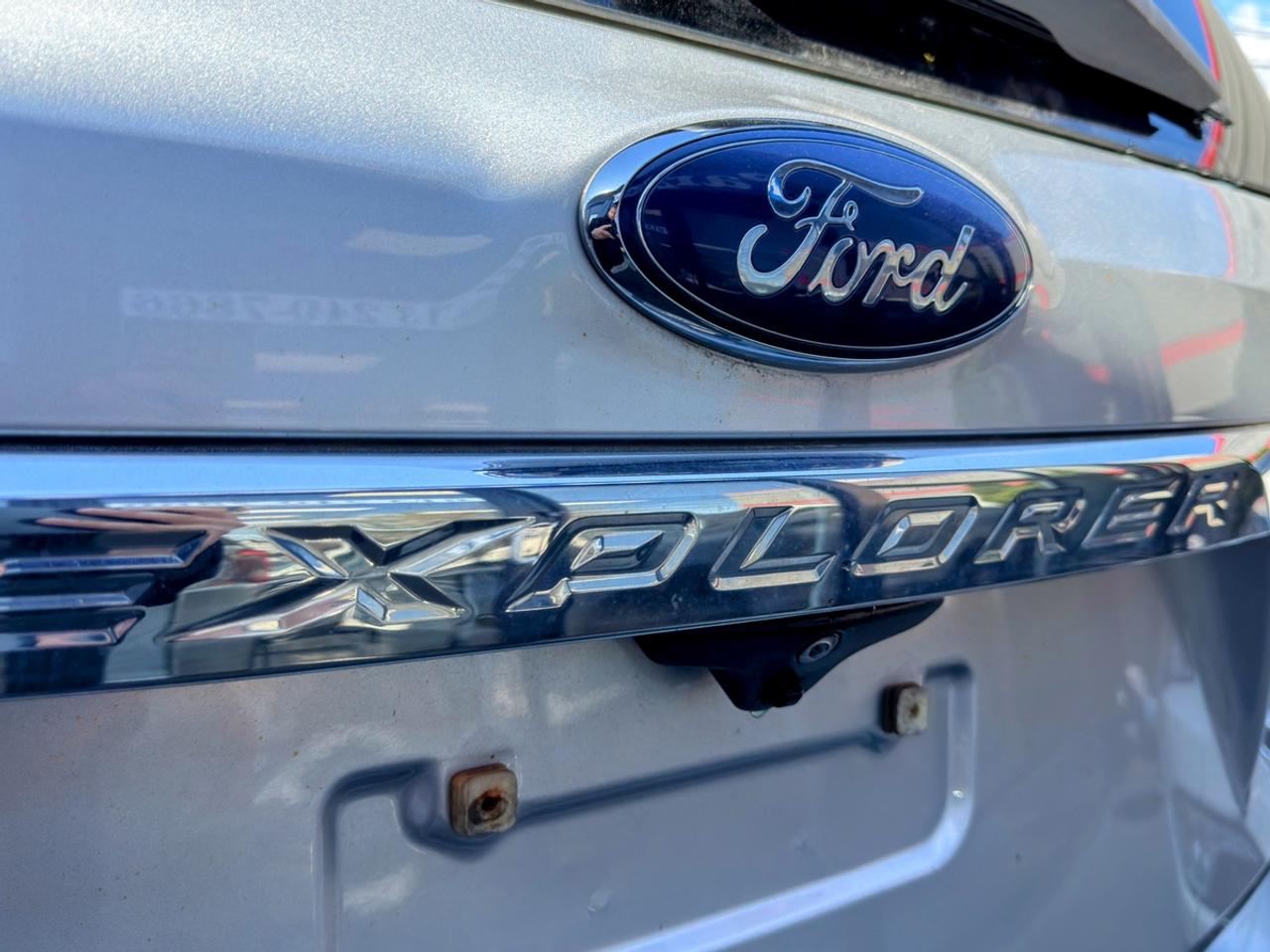 2017 Ford Explorer XLT Photo