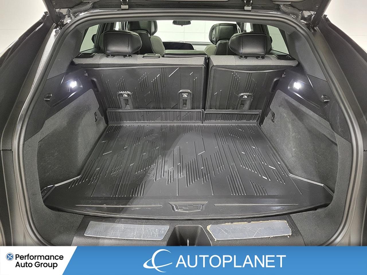 2024 Cadillac LYRIQ Tech AWD, Apple CarPlay, 494 Km Range (est) Photo