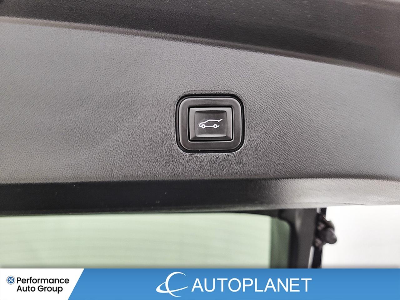2024 Cadillac LYRIQ Tech AWD, Apple CarPlay, 494 Km Range (est) Photo