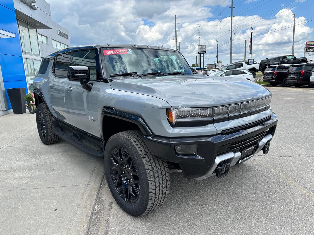 2026 GMC HUMMER EV SUV 2X w/1SF 4dr All-Wheel Drive Photo
