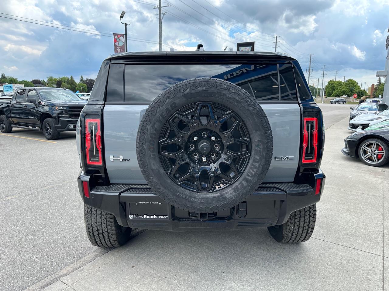 2026 GMC HUMMER EV SUV 2X w/1SF 4dr All-Wheel Drive Photo