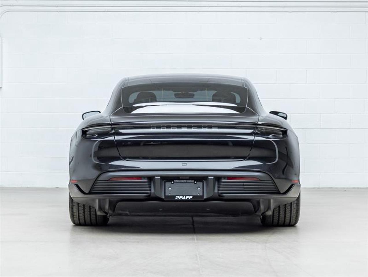 2020 Porsche Taycan  Photo