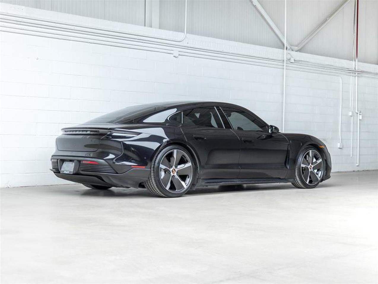 2020 Porsche Taycan  Photo