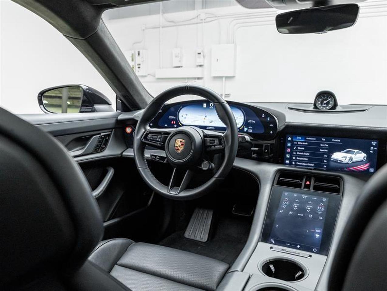 2020 Porsche Taycan  Photo