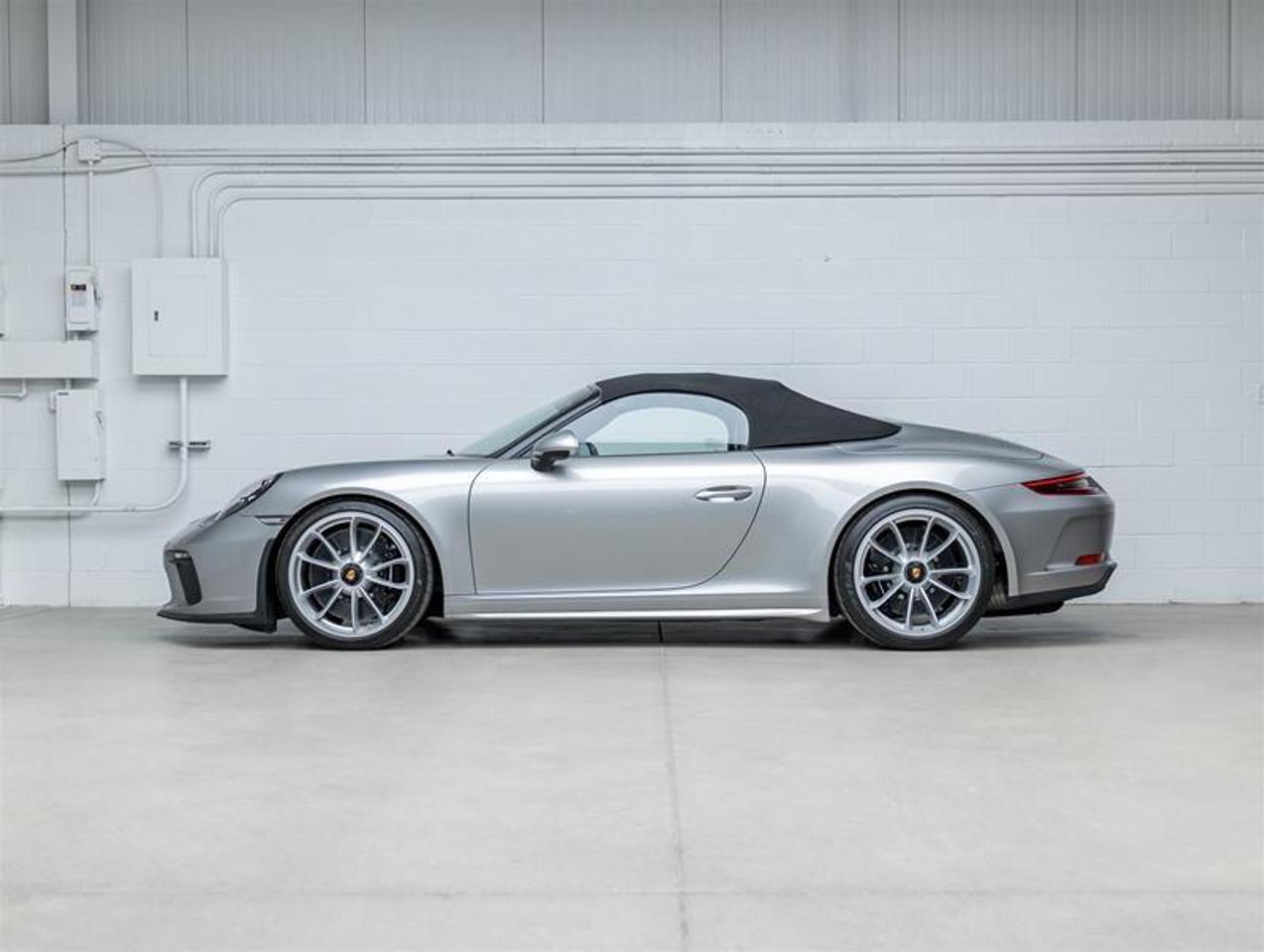 2019 Porsche 911  Photo