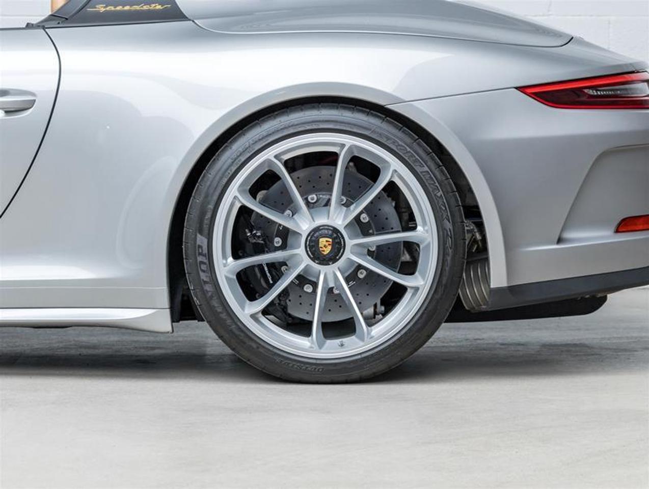 2019 Porsche 911  Photo