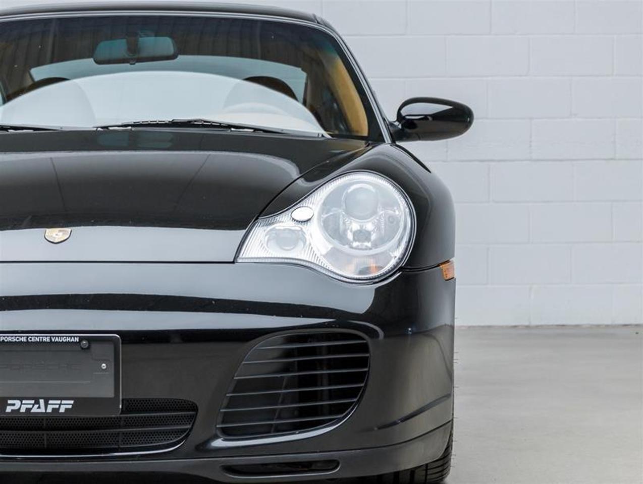 2003 Porsche 911  Photo