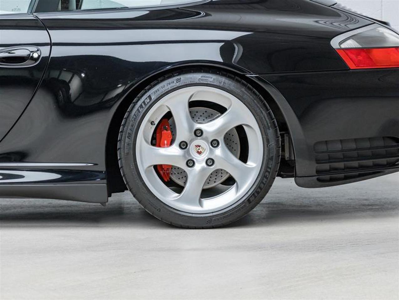 2003 Porsche 911  Photo