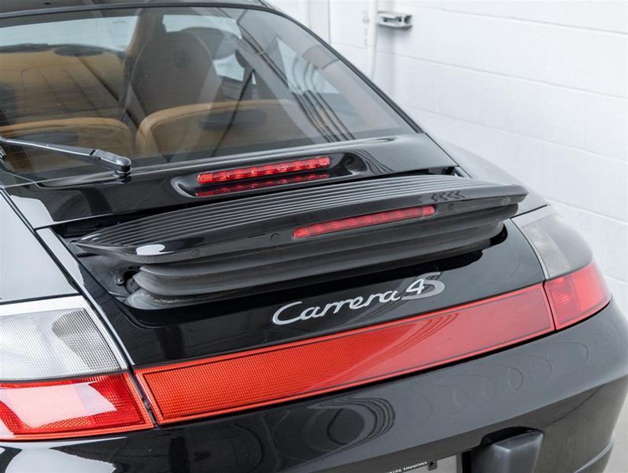 2003 Porsche 911  Photo
