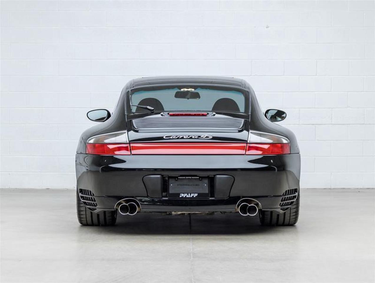 2003 Porsche 911  Photo