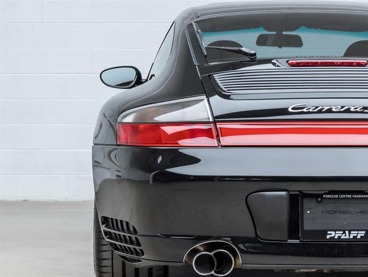 2003 Porsche 911  Photo