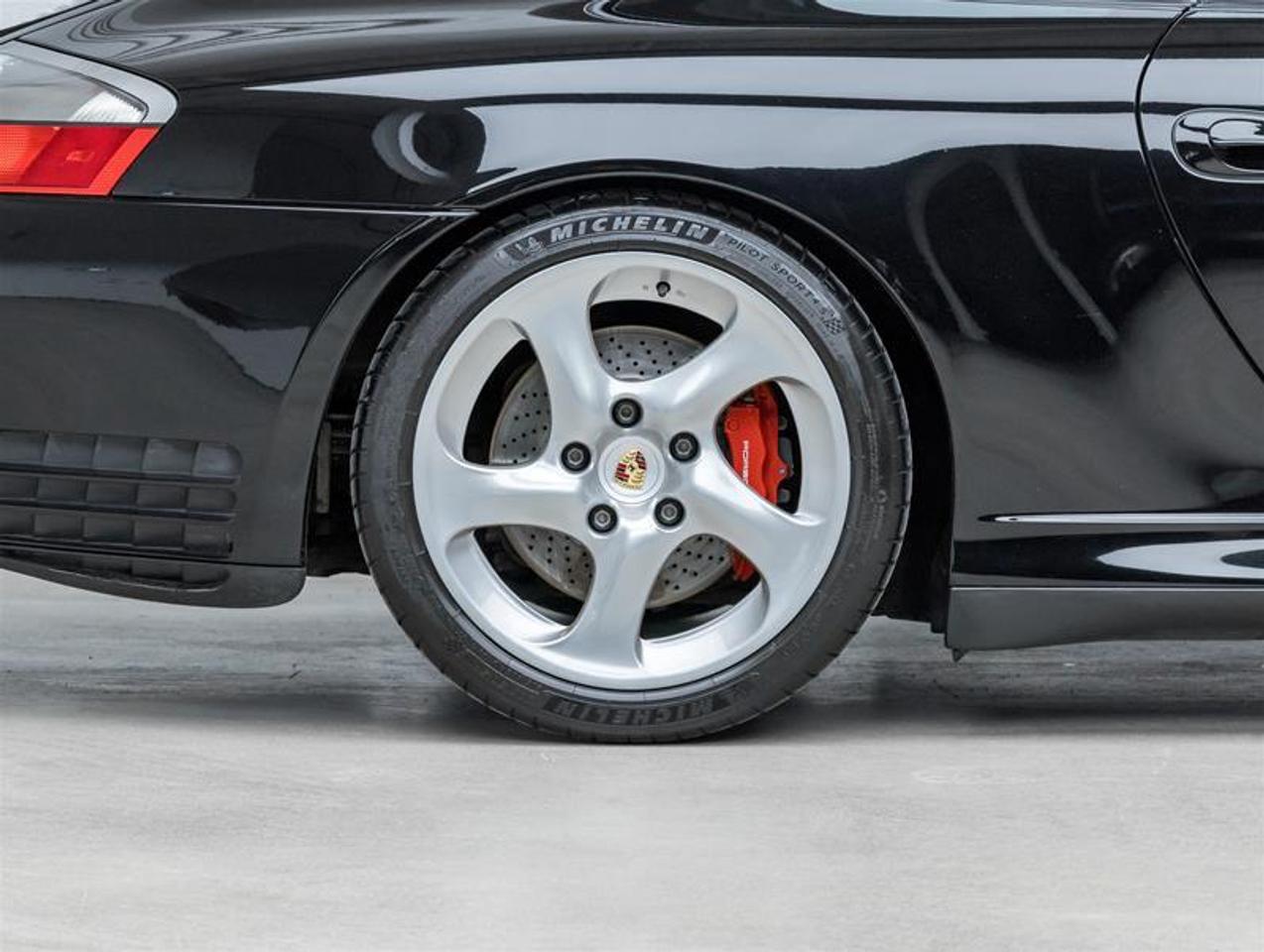 2003 Porsche 911  Photo
