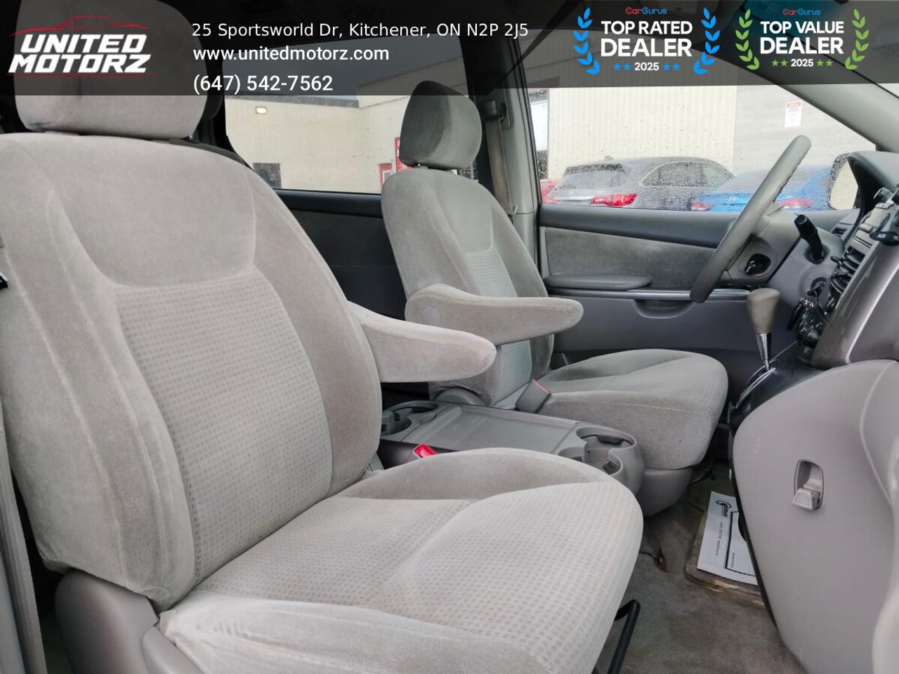 2006 Toyota Sienna CE Photo