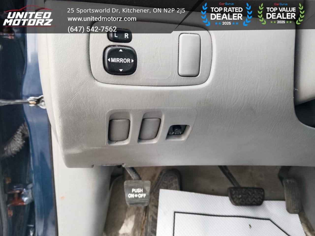2006 Toyota Sienna CE Photo