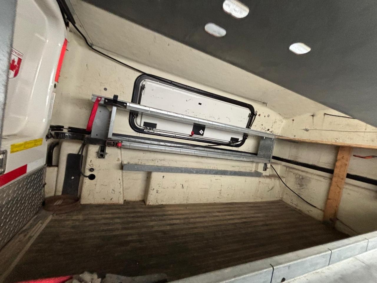 2014 Ford F-250 4WD SuperCab 8' LONG BOX-SPACE KAP-1 OWNER-GOVT! Photo