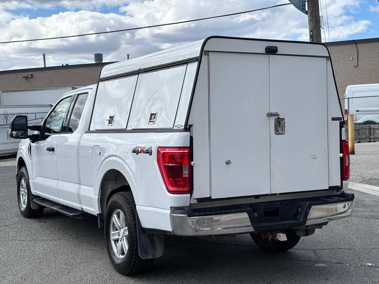 2021 Ford F-150 XLT 4WD SuperCab 6.5' Box MATCHING CAP-NAVIGATION! Photo