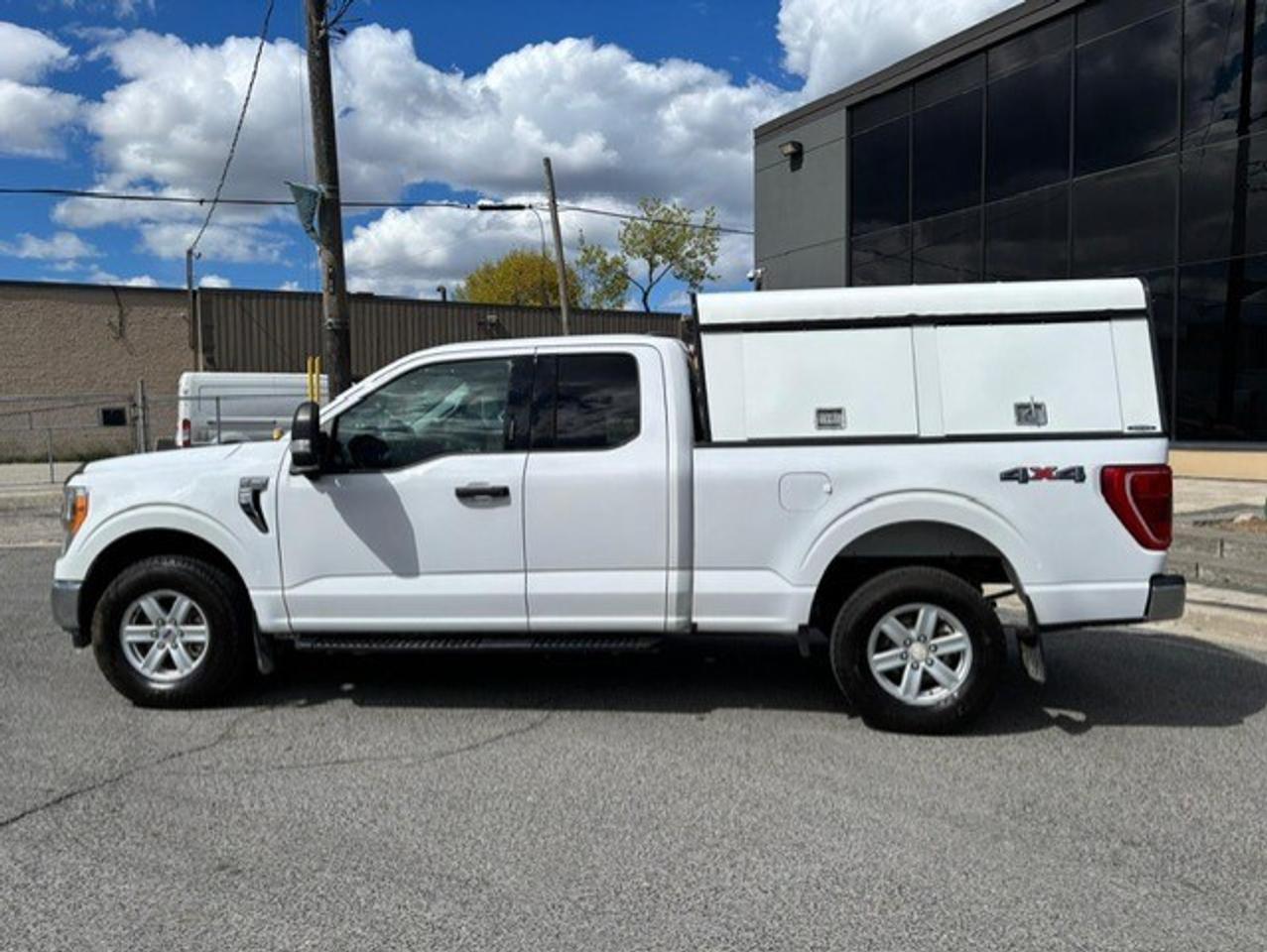2021 Ford F-150 XLT 4WD SuperCab 6.5' Box MATCHING CAP-NAVIGATION! Photo