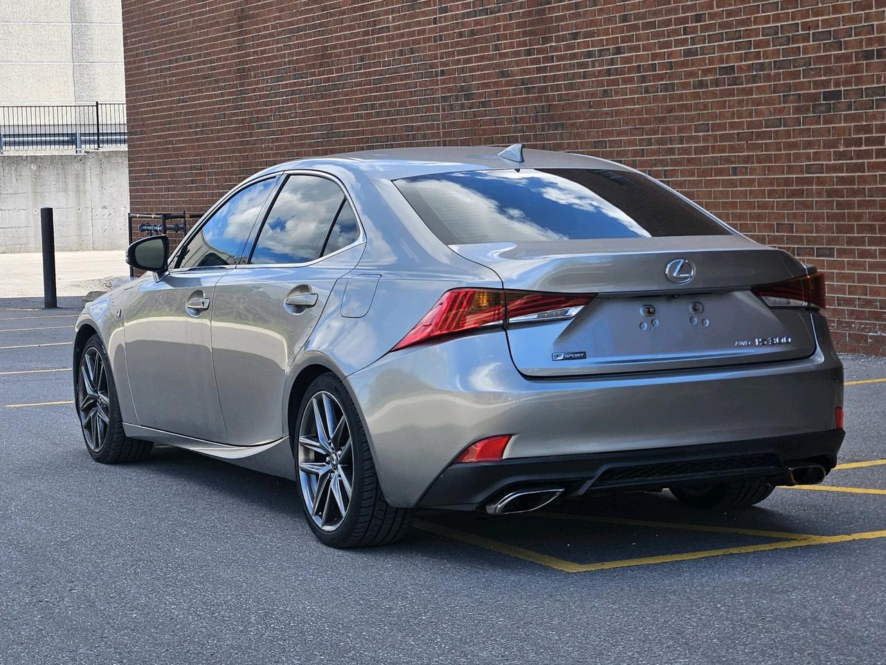 2017 Lexus IS AWD, Nav, Camera Photo