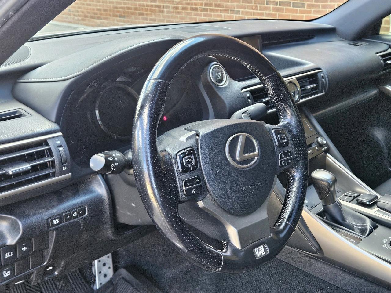 2017 Lexus IS AWD, Nav, Camera Photo