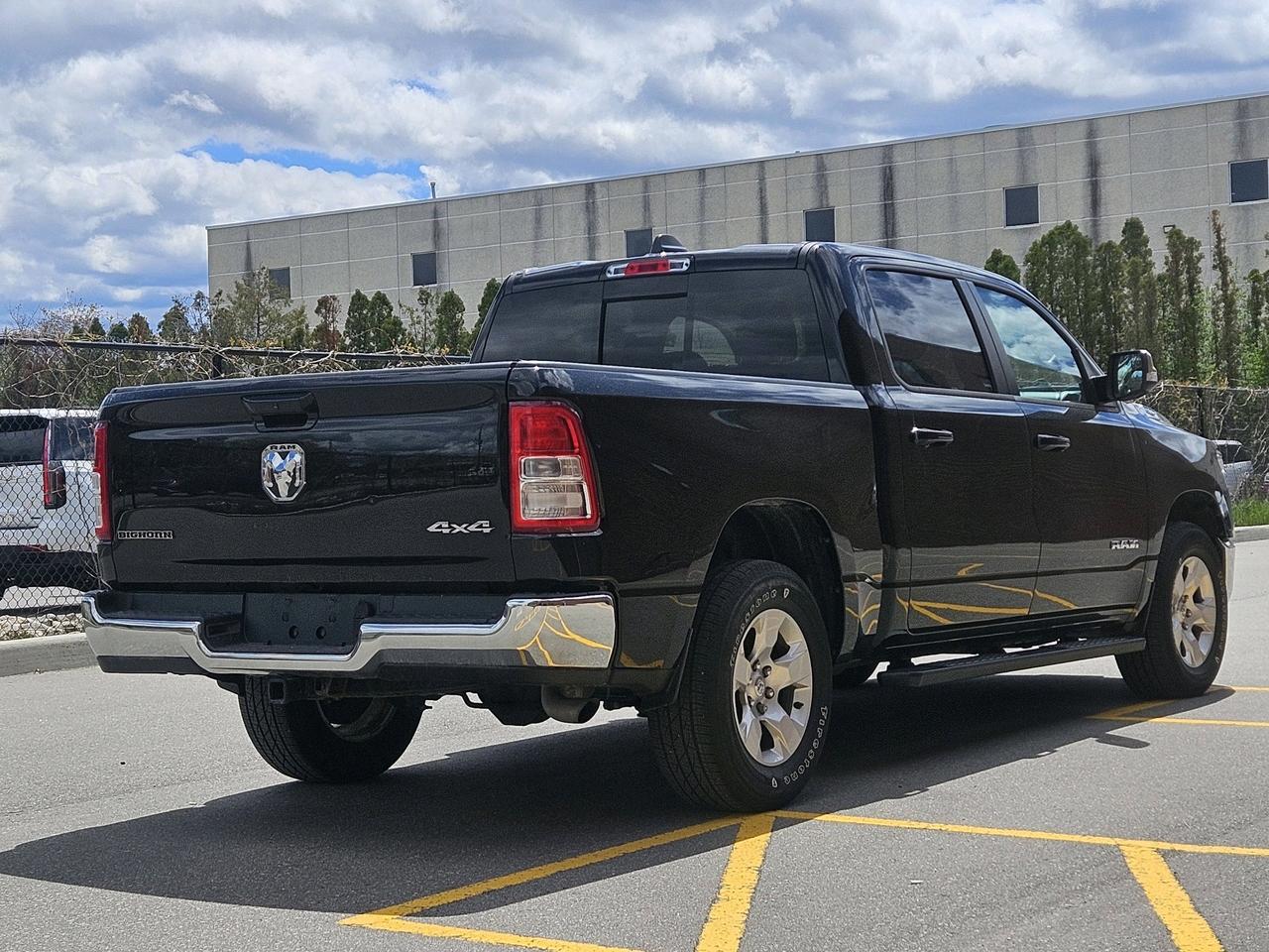 2022 RAM 1500 Big Horn 4x4 Crew Cab 5'7 Box Photo