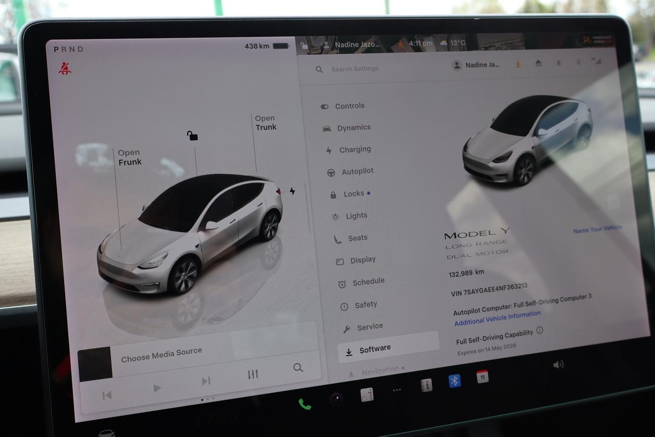 2022 Tesla Model Y Long Range AWD   No Accident   7 Passenger   Clean Photo