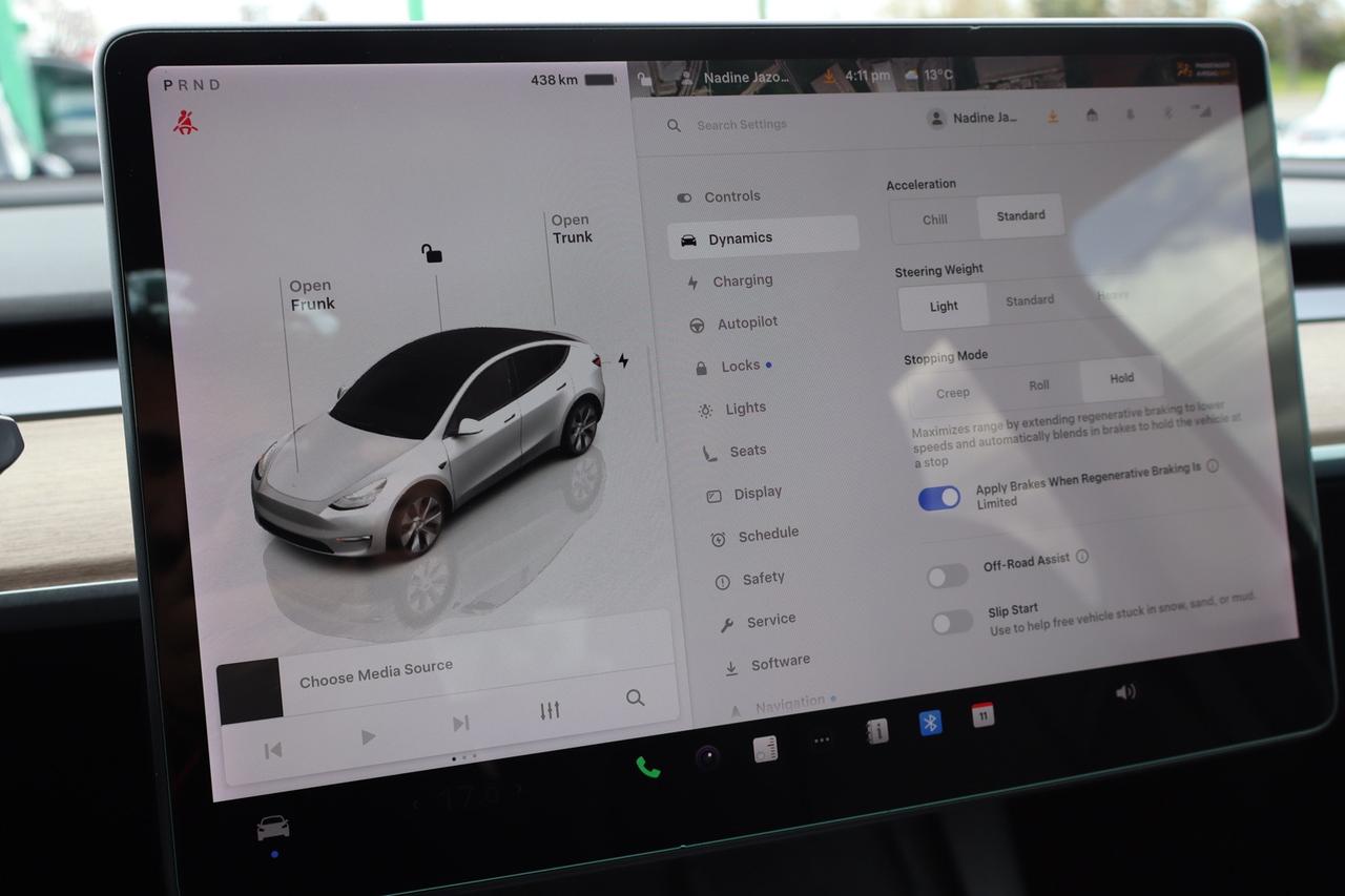 2022 Tesla Model Y Long Range AWD   No Accident   7 Passenger   Clean Photo