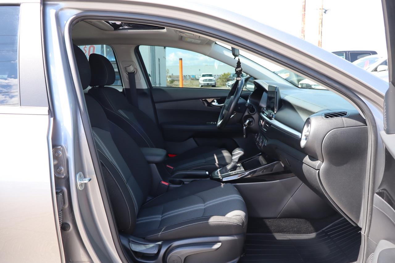 2023 Kia Forte EX   NO ACCIDENT   CLEAN CARFAX   ONE OWNER Photo