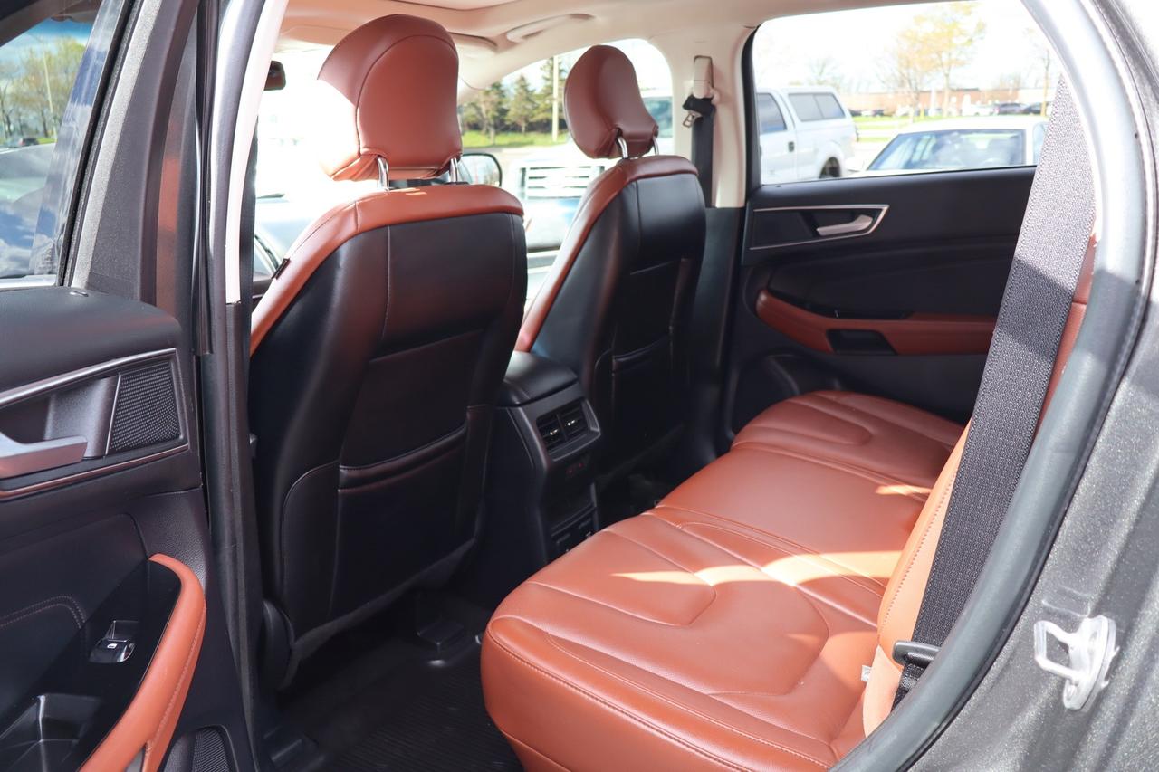 2019 Ford Edge Titanium AWD Photo