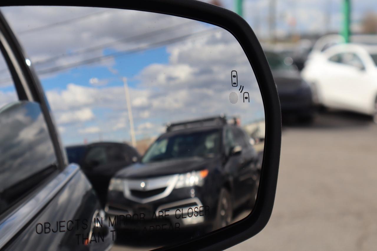2019 Ford Edge Titanium AWD Photo