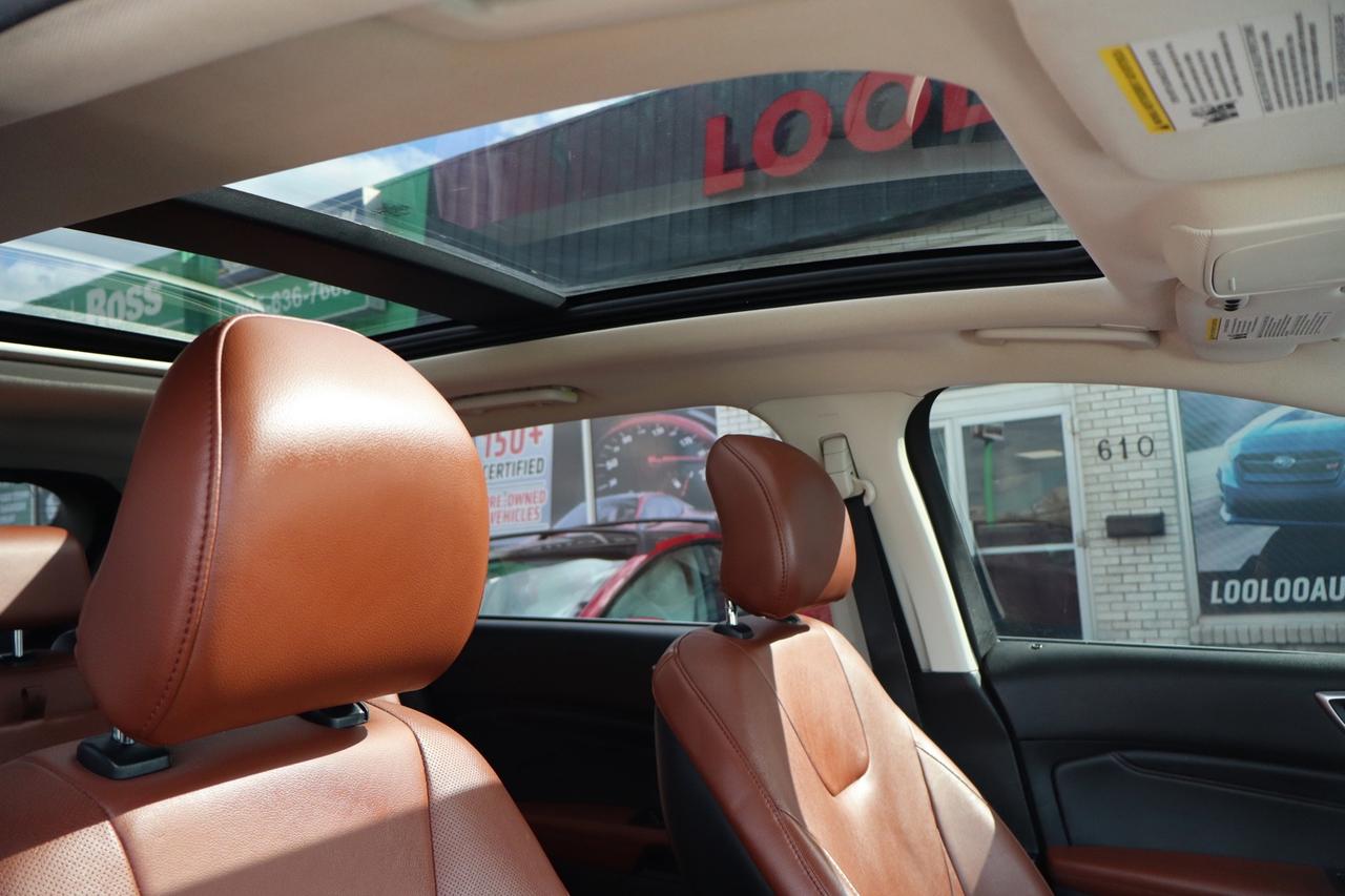 2019 Ford Edge Titanium AWD Photo