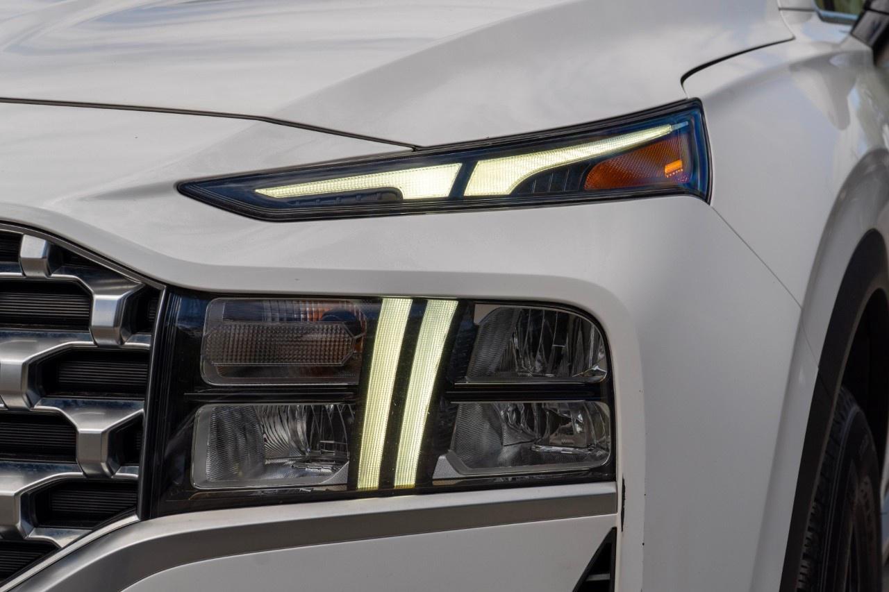 2021 Hyundai Santa Fe Hybrid Luxury AWD Photo2