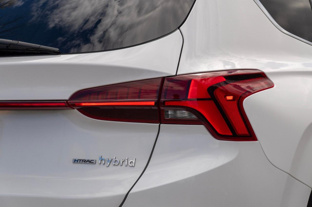 2021 Hyundai Santa Fe Hybrid Luxury AWD Photo